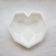 WHITE  BREAKABLE HEART MOLD