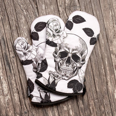 Gothic Skull Oven Mitts And Potholder Set