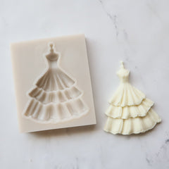 WEDDING DRESS MOLD