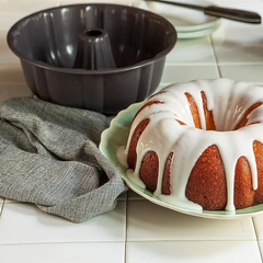 Fluted Bundt Cake Pan - 10 Cup Capacity - 8 1/4" x 3 7/8"